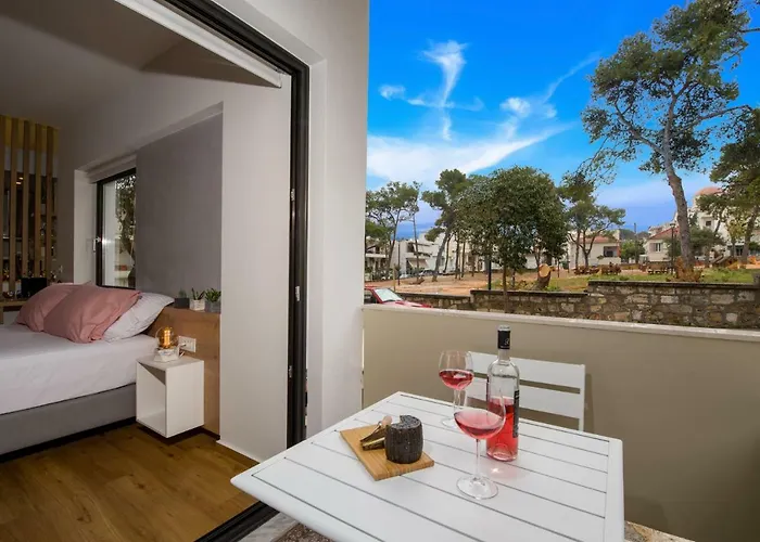 Nest Of Marmel Luxury * Chania (Crete)